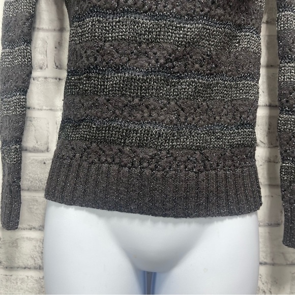 Guess Wool Blend Metallic Thread V-Neck Sweater Extra Small - Picture 3 of 6